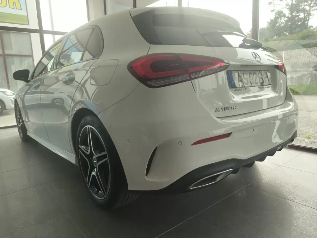 Mercedes-Benz A 180 2022 - 29990 EUR, 44000 km - AUTO.MOTO.pt - 44000km - foto 7 de 14