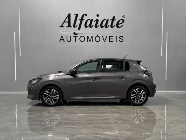 Peugeot 208 2023 - 16490 EUR, 98233 km - AUTO.MOTO.pt - 98233km - foto 4 de 28