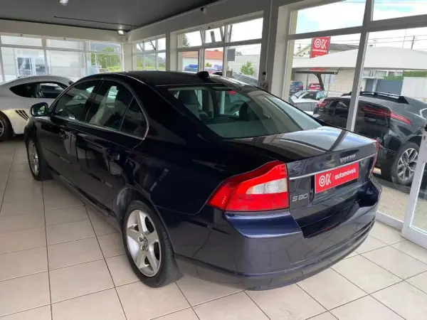 Volvo S80 2007 - 7500 EUR, 369251 km - AUTO.MOTO.pt - 369251km - foto 3 de 33