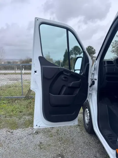 Renault Master 2022 - 23500 EUR, 72729 km - AUTO.MOTO.pt - 72729km - foto 3 de 17