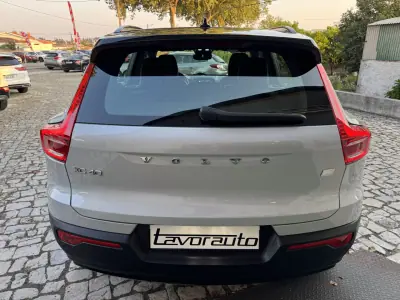 Volvo XC 40 2021 - 31500 EUR, 77000 km - AUTO.MOTO.pt - 77000km - foto 8 de 47
