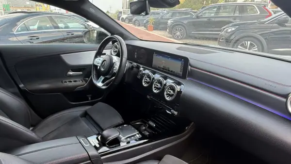 Mercedes-Benz CLA 200 2020 - 24990 EUR, 199000 km - AUTO.MOTO.pt - 199000km - foto 34 de 39