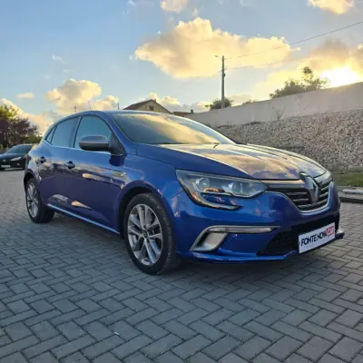 Renault Mégane 2016 - 12950 EUR, 114140 km - AUTO.MOTO.pt - 114140km - foto 2 de 42