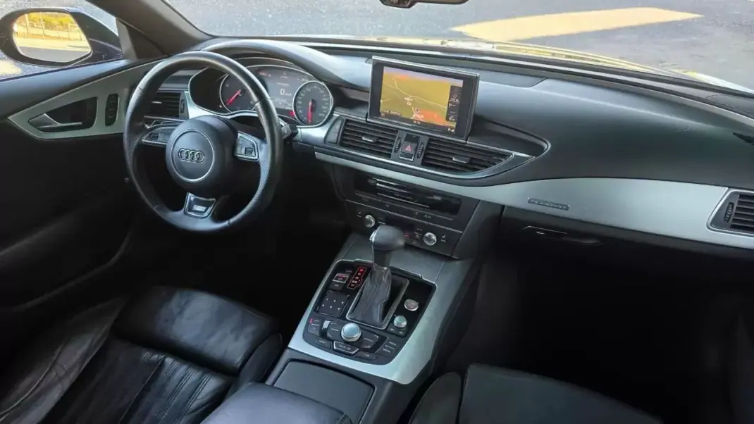 Audi A7 Sportback 2013 - 19800 EUR, 232000 km - AUTO.MOTO.pt - 232000km - foto 19 de 20