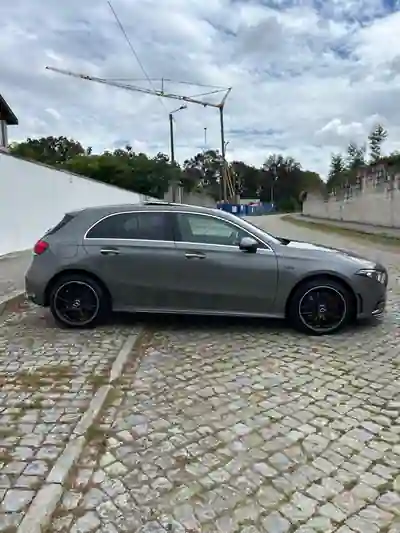 Mercedes-Benz A 250 2021 - 29000 EUR, 61300 km - AUTO.MOTO.pt - 61300km - foto 6 de 12