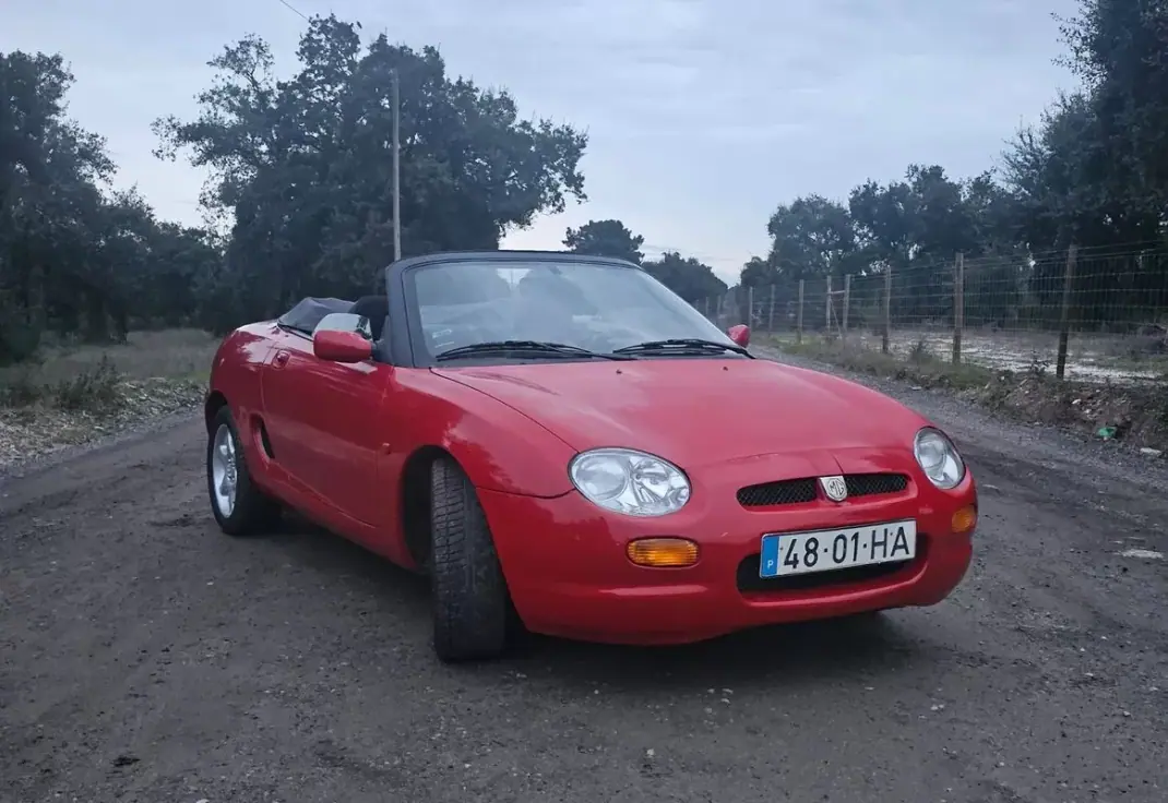 MG MGF 1996 - 4490 EUR, 232814 km - AUTO.MOTO.pt - 232814km - foto 1 de 39