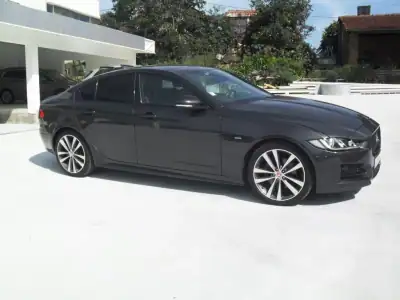 Jaguar XE 2017 - 25950 EUR, 59977 km - AUTO.MOTO.pt - 59977km - foto 7 de 35