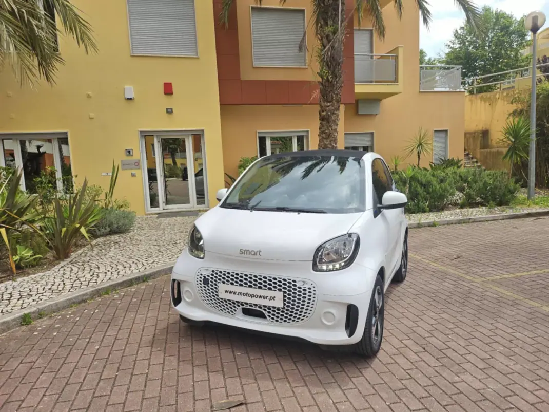 Smart ForTwo Coupé 2022 - 12900 EUR, 19500 km - AUTO.MOTO.pt - 19500km - foto 10 de 10