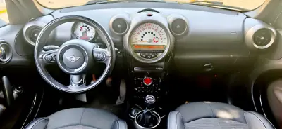 MINI Countryman 2012 - 10990 EUR, 206000 km - foto 5 de 11