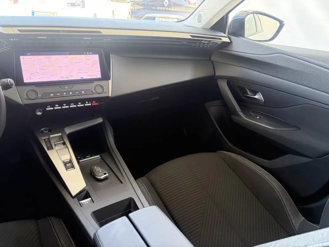 Peugeot 308 SW 2024 - 25490 EUR, 66700 km - AUTO.MOTO.pt - 66700km - foto 15 de 19