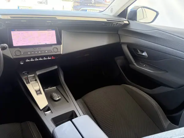 Peugeot 308 SW 2024 - 25490 EUR, 66700 km - AUTO.MOTO.pt - 66700km - foto 15 de 19
