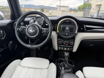MINI 3 Portas 2016 - 17990 EUR, 130000 km - AUTO.MOTO.pt - 130000km - foto 14 de 30