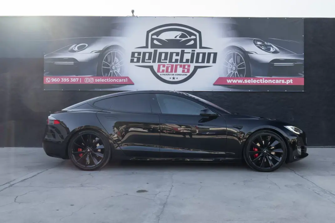 Tesla Model S 2018 - 26900 EUR, 119000 km - AUTO.MOTO.pt - 119000km - foto 2 de 25