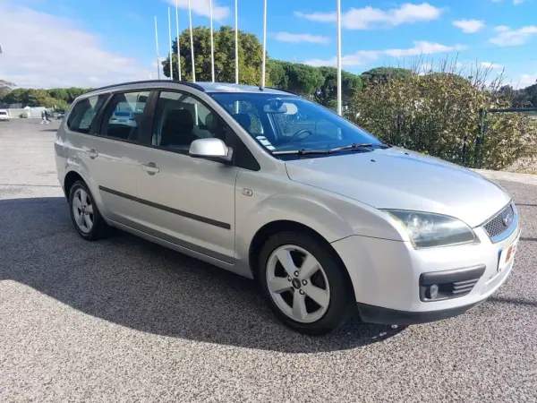 Ford Focus SW 2005 - 2990 EUR, 307902 km - AUTO.MOTO.pt - 307902km - foto 7 de 27