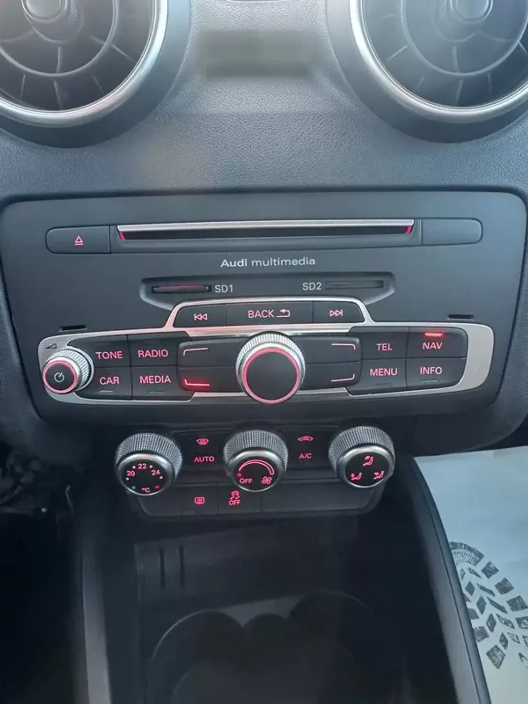 Audi A1 Sportback 2015 - 13490 EUR, 189500 km - AUTO.MOTO.pt - 189500km - foto 17 de 30