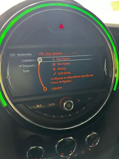 MINI 5 Portas 2016 - 13000 EUR, 203000 km - AUTO.MOTO.pt - 203000km - foto 18 de 27