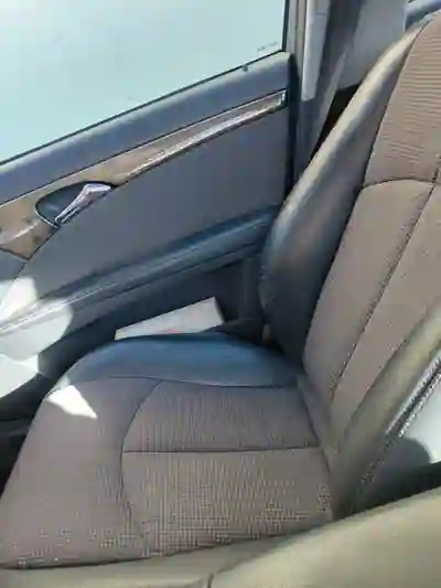 Mercedes-Benz E 220 2003 — foto 6 de 9