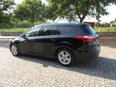 Ford Focus SW 2013 - 6990 EUR, 210000 km - 210000km - foto 5 de 28