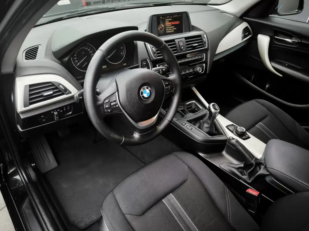 BMW 116 2015 - 13500 EUR, 169000 km - AUTO.MOTO.pt - 169000km - foto 19 de 43