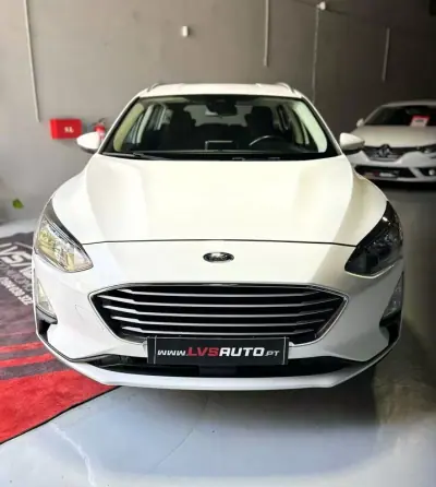 Ford Focus 2020 - 14250 EUR, 149280 km - AUTO.MOTO.pt - 149280km - foto 7 de 36