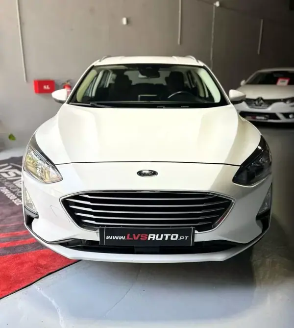 Ford Focus 2020 - 14250 EUR, 149280 km - AUTO.MOTO.pt - 149280km - foto 7 de 36