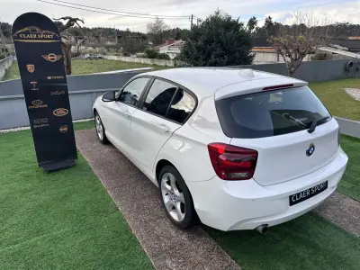 BMW 118 2013 - 13900 EUR, 160000 km - AUTO.MOTO.pt - 160000km - foto 17 de 61