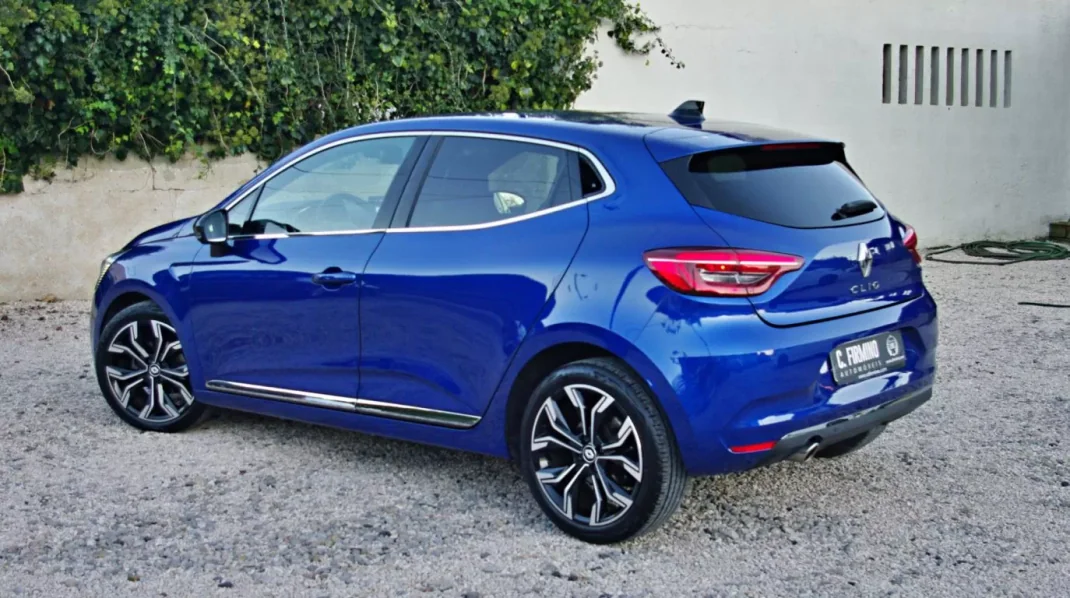 Renault Clio 2023 - 18900 EUR, 26048 km - AUTO.MOTO.pt - 26048km - foto 13 de 40