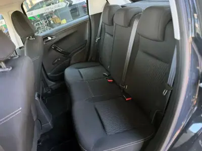 Peugeot 208 2019 - 11900 EUR, 151021 km - AUTO.MOTO.pt - 151021km - foto 21 de 21