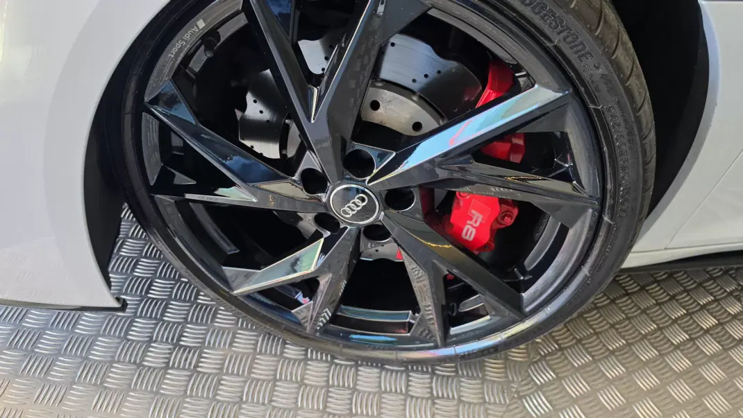 Audi R8 Spyder 2019 - 159500 EUR, 33515 km - 33515km - foto 31 de 59