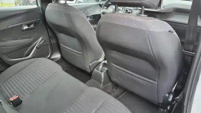 Peugeot 208 2020 - 13490 EUR, 49000 km - AUTO.MOTO.pt - 49000km - foto 19 de 23