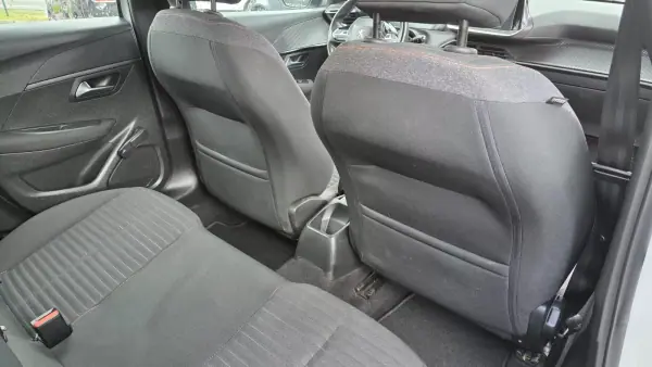 Peugeot 208 2020 - 13490 EUR, 49000 km - AUTO.MOTO.pt - 49000km - foto 19 de 23