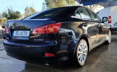 Lexus IS 220 2010 — foto 5 de 41