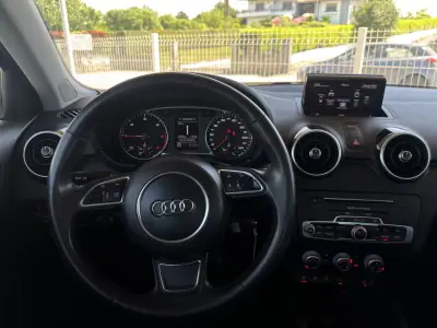 Audi A1 Sportback 2018 - 15990 EUR, 146169 km - AUTO.MOTO.pt - 146169km - foto 18 de 23