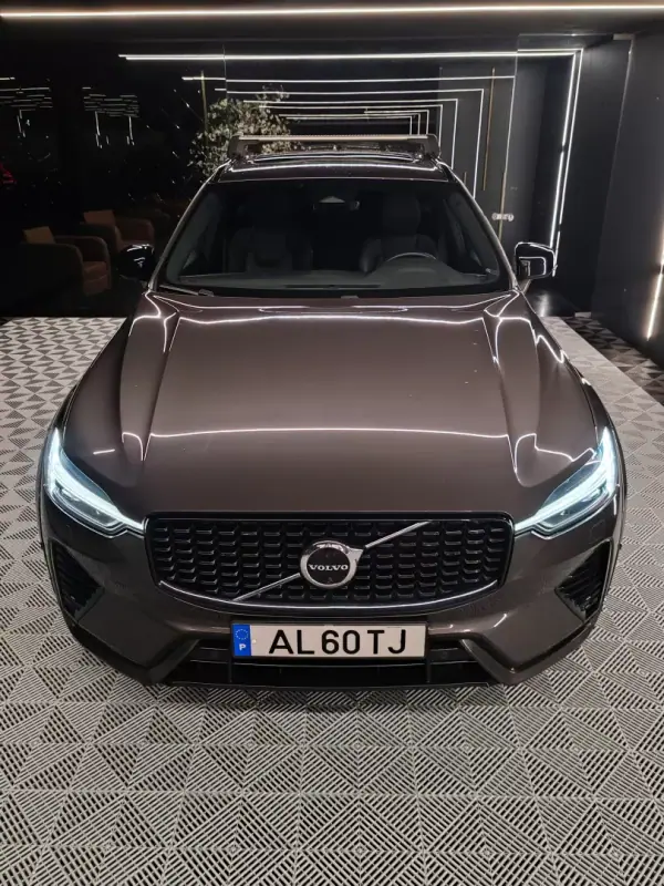 Volvo XC 60 2022 - 41000 EUR, 109000 km - AUTO.MOTO.pt - 109000km - foto 7 de 27