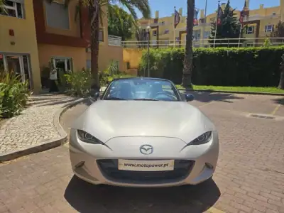 Mazda MX-5 2022 - 31480 EUR, 2900 km - AUTO.MOTO.pt - 2900km - foto 18 de 19