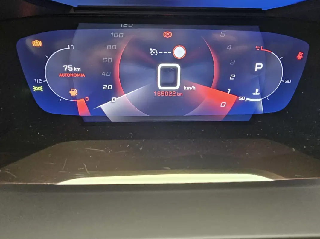 Peugeot 2008 2021 - 16500 EUR, 169015 km - AUTO.MOTO.pt - 169015km - foto 16 de 22