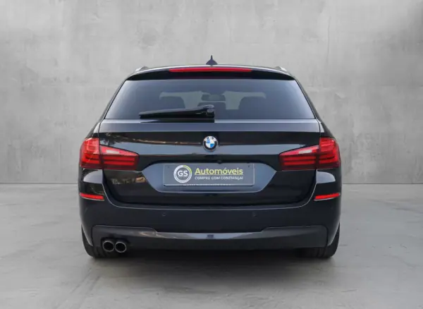 BMW 520 2015 - 13990 EUR, 350000 km - AUTO.MOTO.pt - 350000km - foto 10 de 12