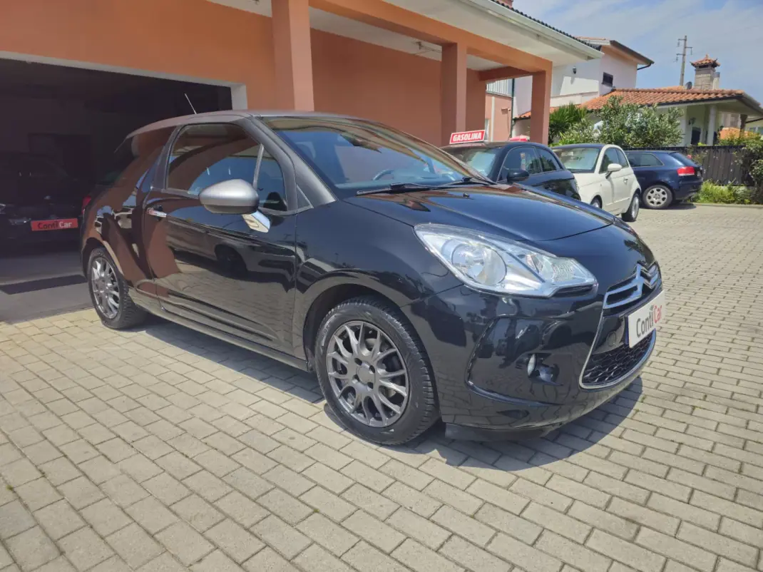 Citroën DS3 2011 - 8500 EUR, 163000 km - AUTO.MOTO.pt - 163000km - foto 1 de 12