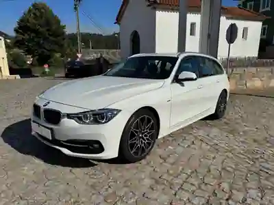 BMW 318 2017 - 15850 EUR, 146500 km - foto 1 de 15