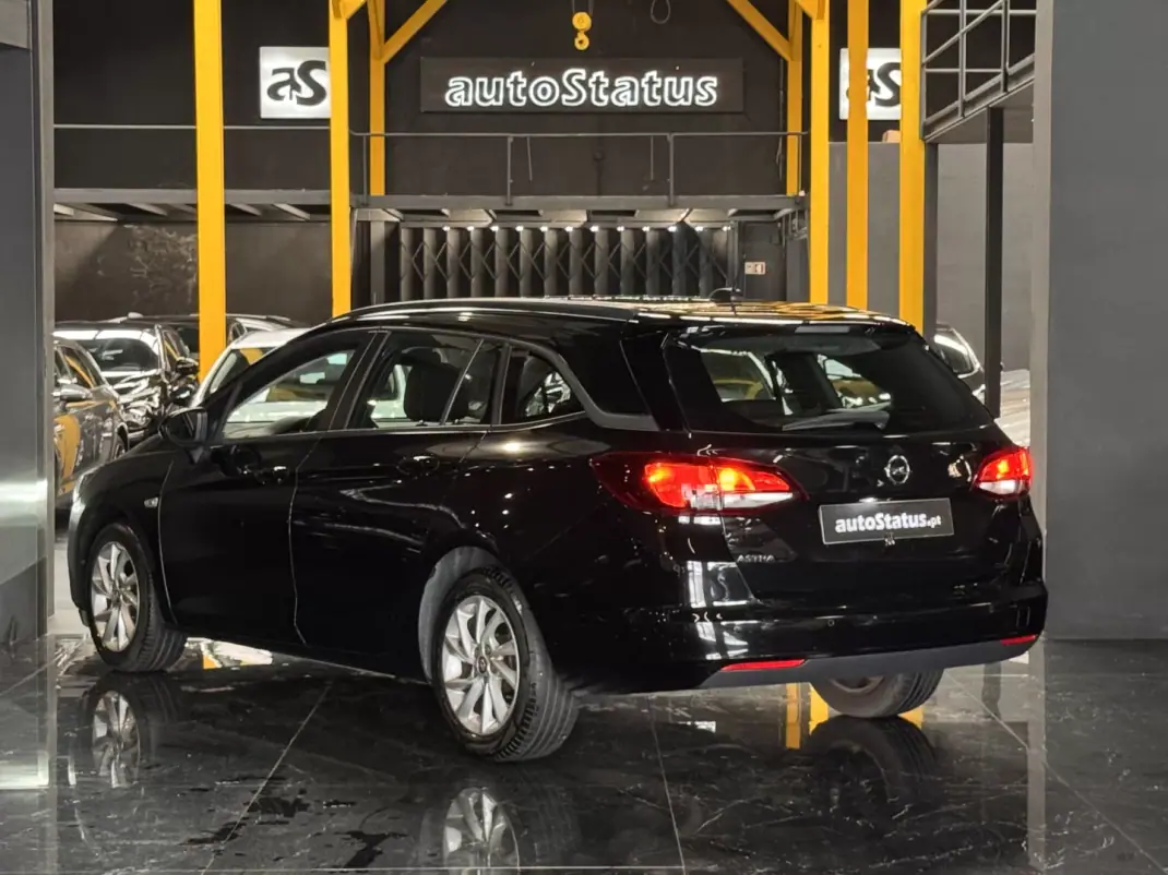 Opel Astra Sports Tourer 2022 - 15490 EUR, 84400 km - AUTO.MOTO.pt - 84400km - foto 11 de 34