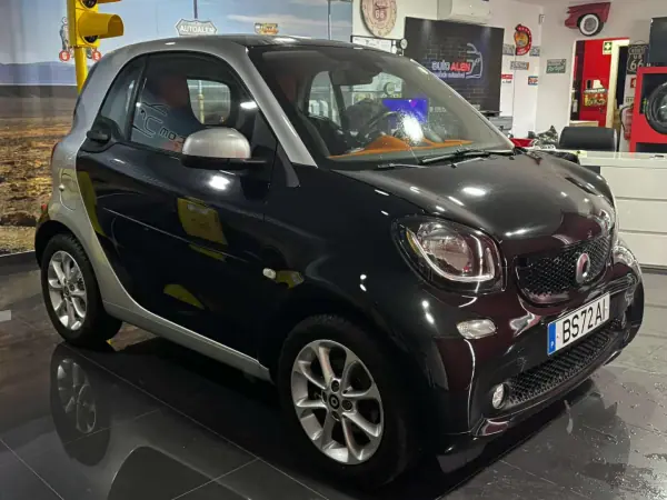 Smart Fortwo Cabrio 2016 - 9500 EUR, 121000 km - AUTO.MOTO.pt - 121000km - foto 6 de 15
