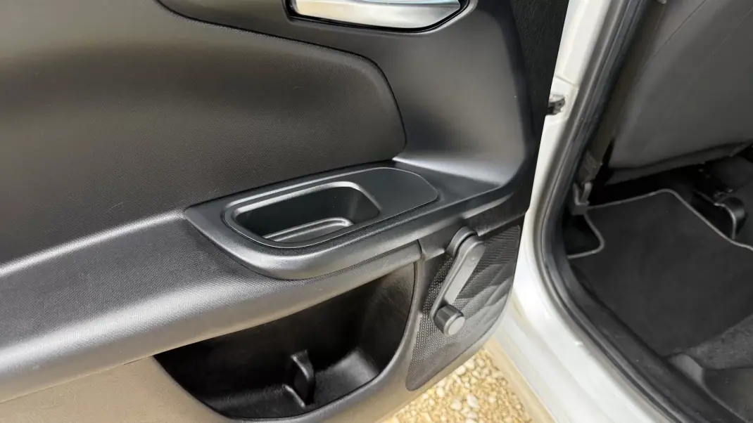 Fiat Tipo Station Wagon 2019 - 12750 EUR, 75000 km - AUTO.MOTO.pt - 75000km - foto 30 de 32