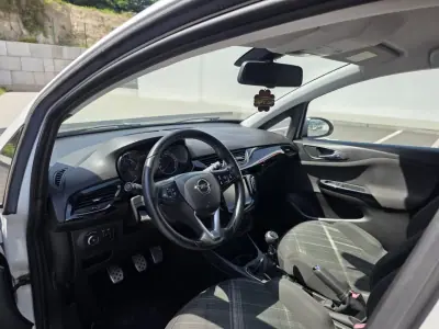 Opel Corsa 2016 - 9900 EUR, 129000 km - AUTO.MOTO.pt - 129000km - foto 3 de 15