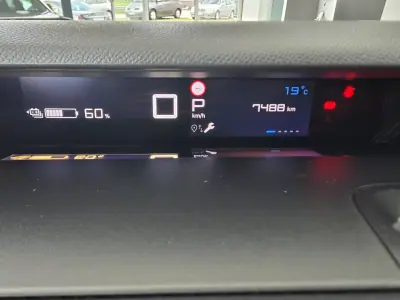 Citroën e-C3 2025 - 20499 EUR, 7487 km - AUTO.MOTO.pt - 7487km - foto 14 de 32