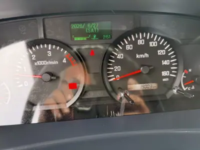 Isuzu 2024 - 28390 EUR, 19000 km - AUTO.MOTO.pt - 19000km - foto 2 de 26