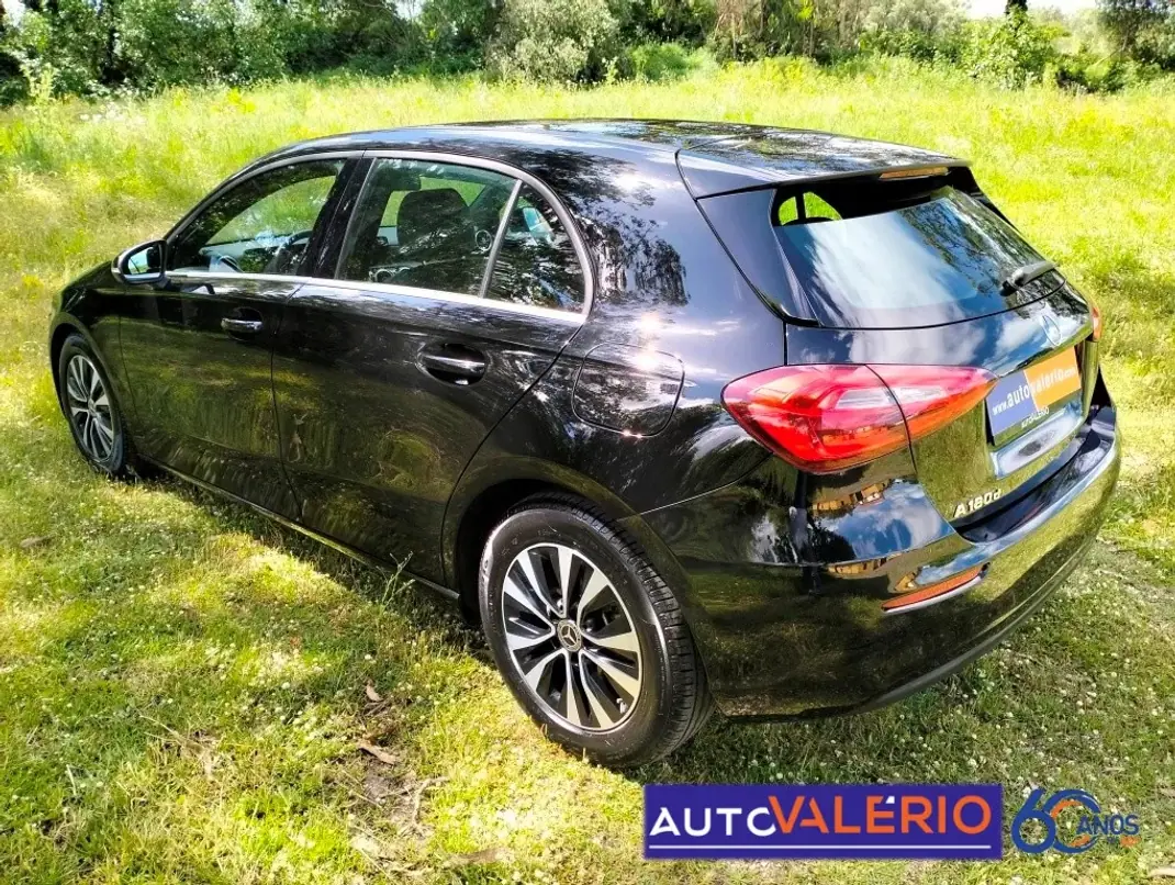 Mercedes-Benz A 180 2020 - 25950 EUR, 10120 km - AUTO.MOTO.pt - 10120km - foto 3 de 36
