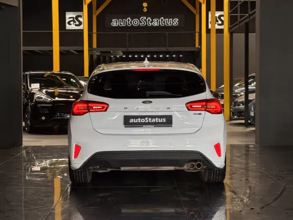Ford Focus 2023 - 16990 EUR, 88400 km - 88400km - foto 6 de 22