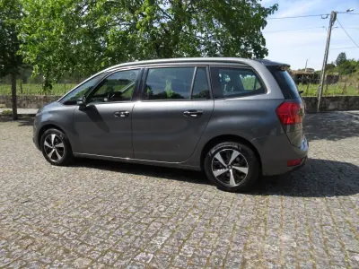 Citroën C4 Grand Picasso 2014 - 11490 EUR, 185000 km - AUTO.MOTO.pt - 185000km - foto 6 de 60