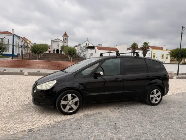 Ford S-Max 2007 - 6000 EUR, 242000 km - AUTO.MOTO.pt - 242000km - foto 2 de 9