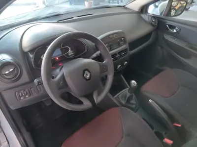 Renault Clio 2014 - 9490 EUR, 56000 km - 56000km - foto 10 de 20